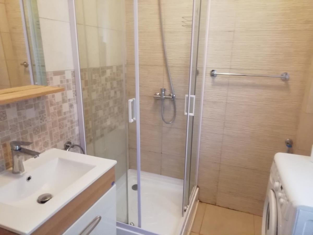 Studio Ultracentral Universitatea Bucureşti Ngoại thất bức ảnh
