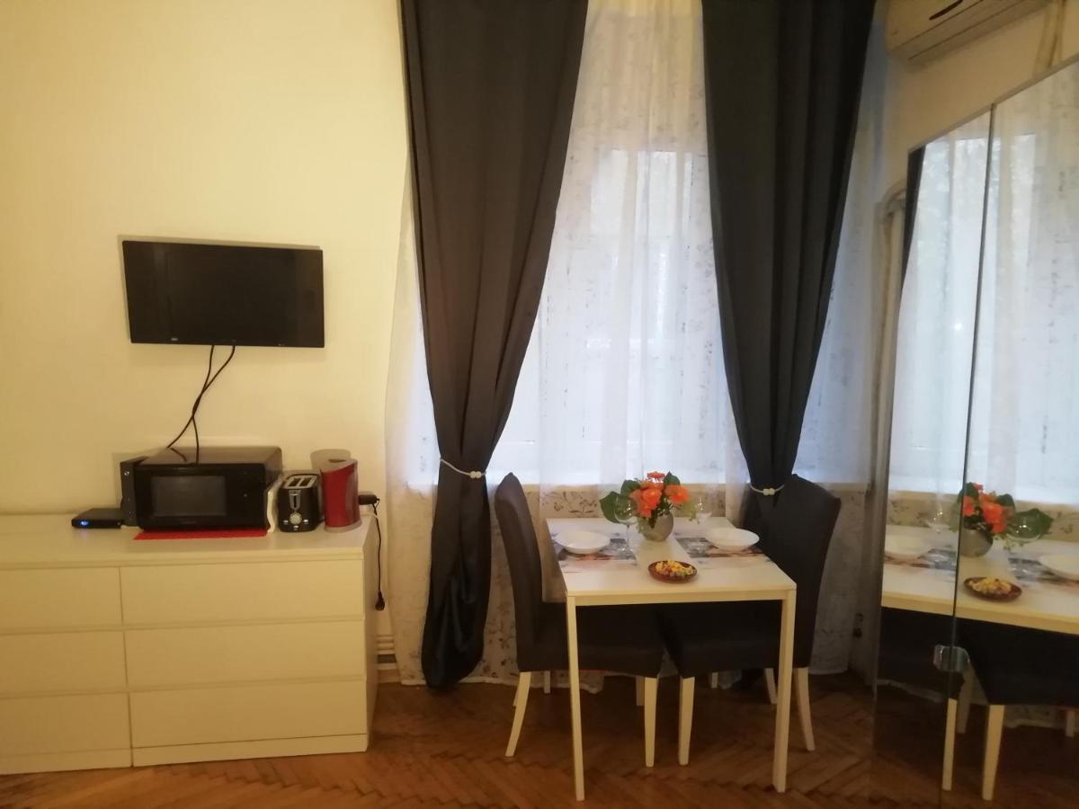Studio Ultracentral Universitatea Bucureşti Ngoại thất bức ảnh