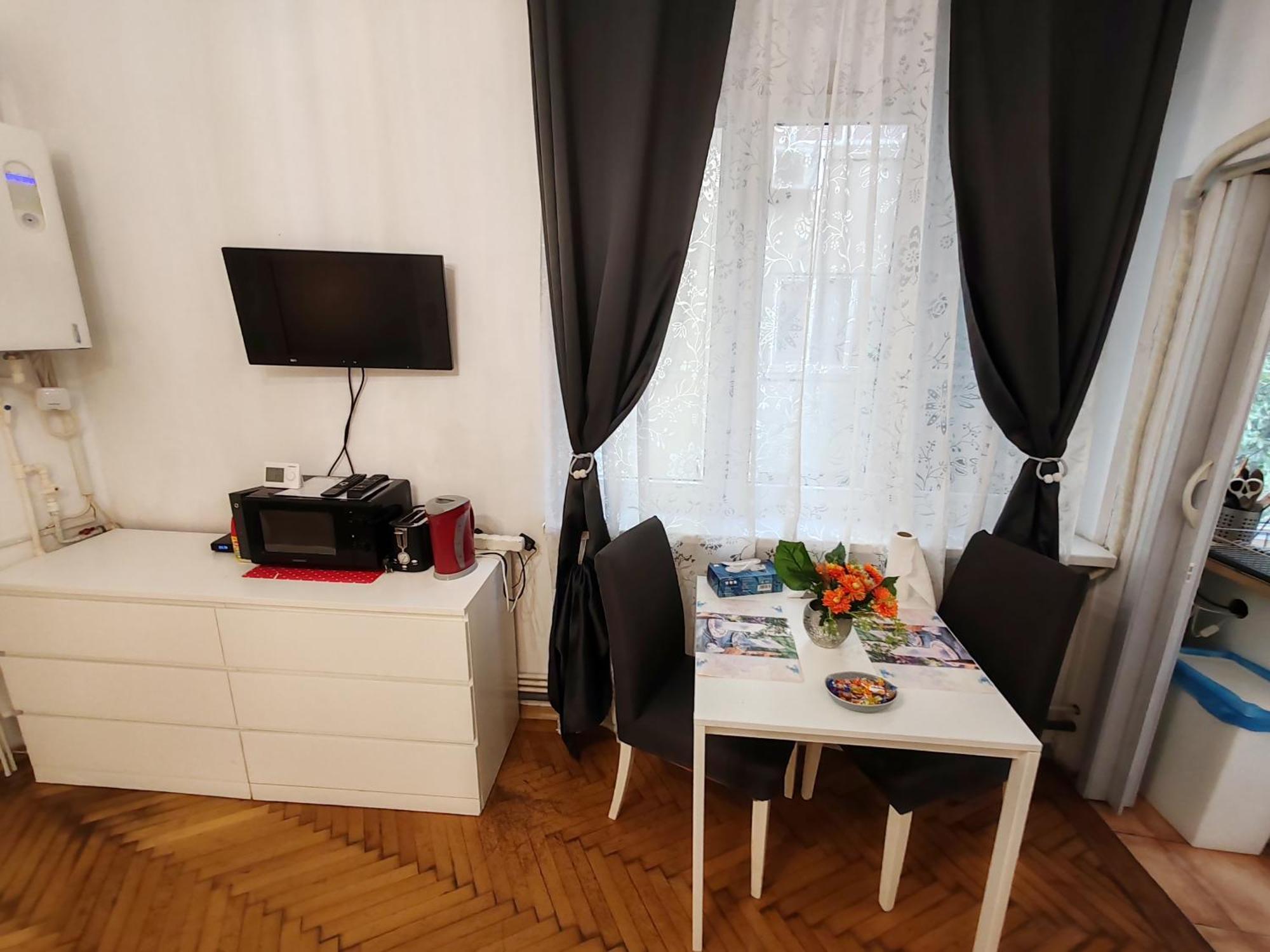 Studio Ultracentral Universitatea Bucureşti Ngoại thất bức ảnh